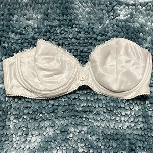 Dominique size 38C Strapless Satin White Bra with Lace Detail